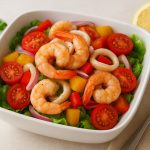 Salade colorée aux fruits de mer